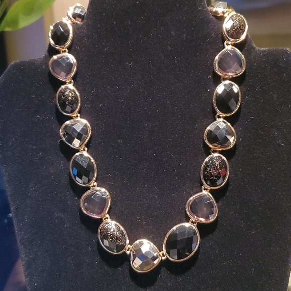 Anne Klein Jewelry - 💝Multi stone black stardust necklace
